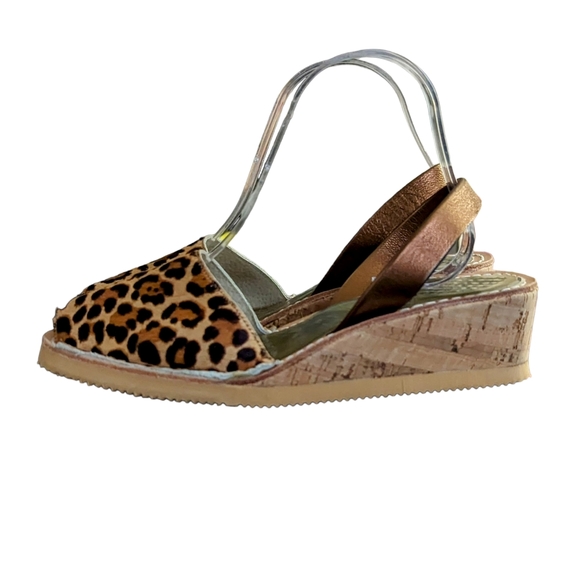 CALAXINI Bliss Boutique Cheetah Print Platform Sandal Size 7 - Picture 3 of 11